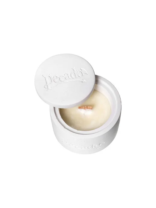PECADO Ароматическая свеча Plum & Cashmere, белый