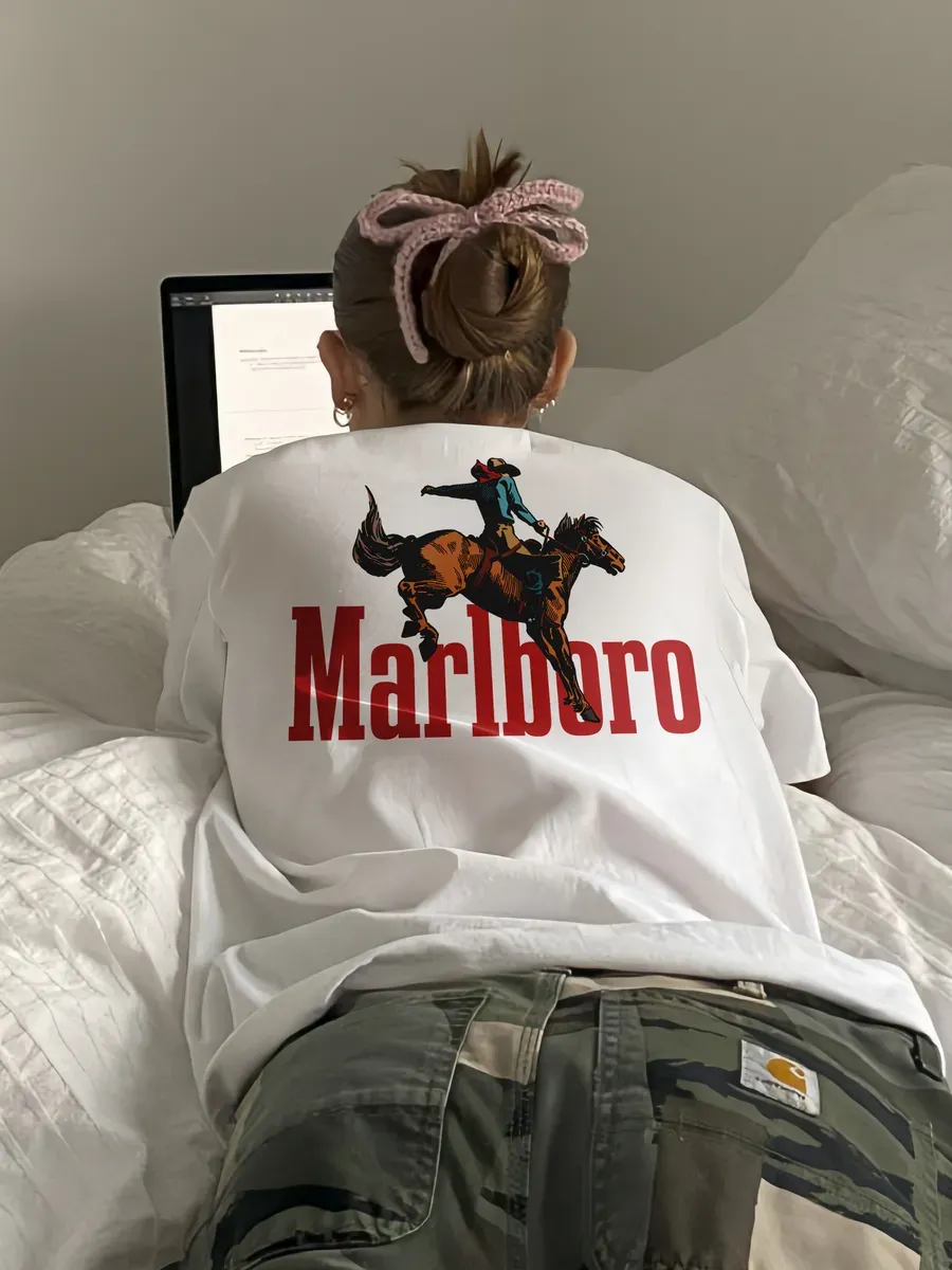 Футболка оверсайз с принтом у2к marlboro
